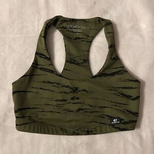 Beyond Yoga Camouflage Green Sports Bra